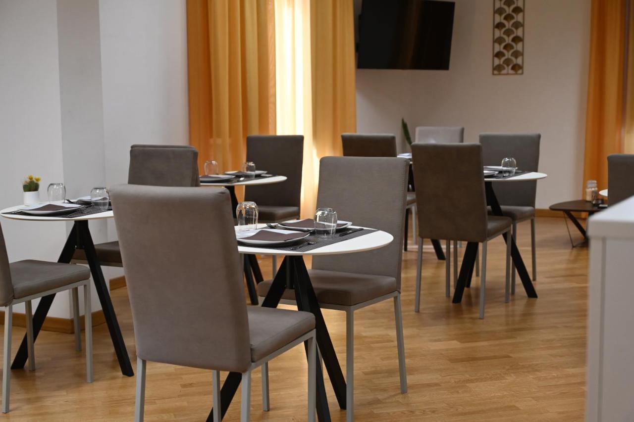 Palace Eight - Suites & Spa Cosenza Extérieur photo